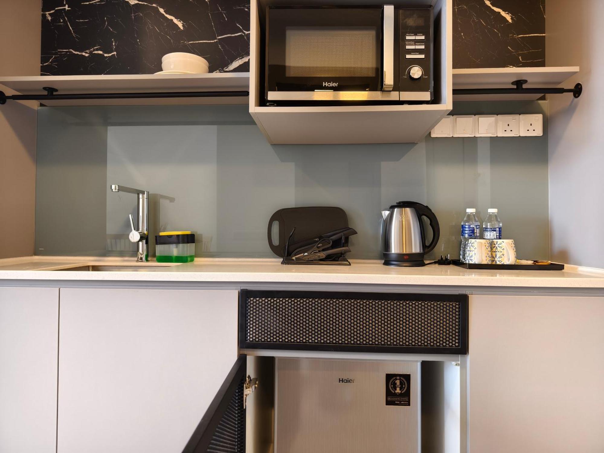 Mossaz Suites Empire City By Starwood Petaling Jaya Exterior photo